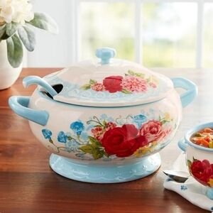 Pioneer Woman Sweet Rose Soup Tureen